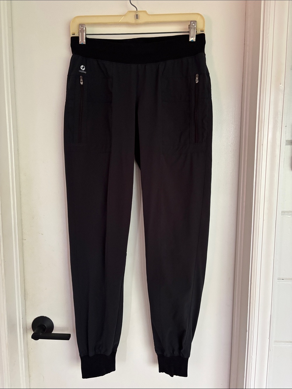 oiselle Black Women's Track Joggers with Zipper Pockets